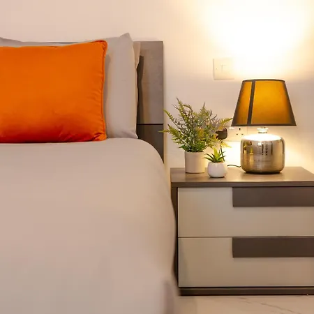 Διαμέρισμα Spacious Modern 3-bedroom In Sliema, 2-min Walk To Seafront & Ferry Gzira