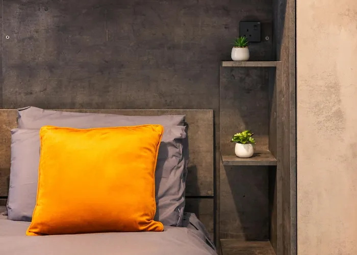 Spacious Modern 3-bedroom In Sliema, 2-min Walk To Seafront & Ferry Apartment Gzira