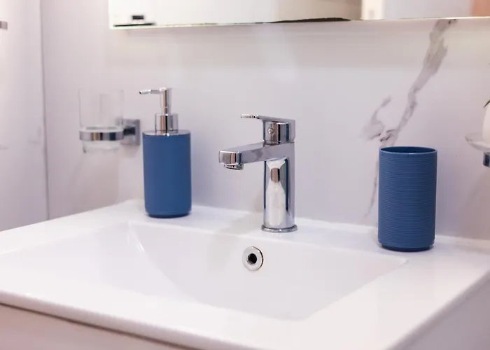 Spacious Modern 3-bedroom In Sliema, 2-min Walk To Seafront & Ferry *