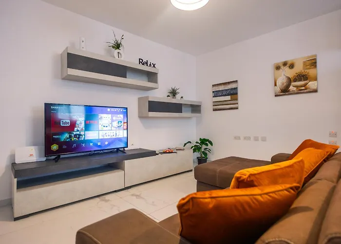 Spacious Modern 3-bedroom In Sliema, 2-min Walk To Seafront & Ferry * Gzira