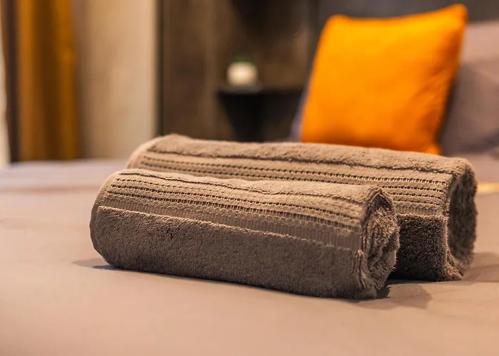 Spacious Modern 3-bedroom In Sliema, 2-min Walk To Seafront & Ferry Apartment