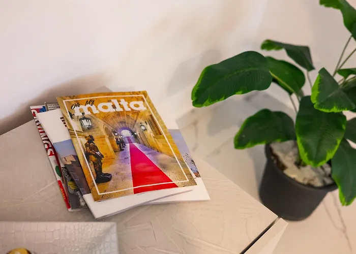 Spacious Modern 3-bedroom In Sliema, 2-min Walk To Seafront & Ferry Apartment Gzira