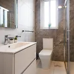 Spacious Modern 3-bedroom In Sliema, 2-min Walk To Seafront & Ferry * Gzira