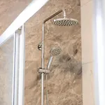 Spacious Modern 3-bedroom In Sliema, 2-min Walk To Seafront & Ferry شقة