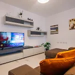 Spacious Modern 3-bedroom In Sliema, 2-min Walk To Seafront & Ferry * Gzira