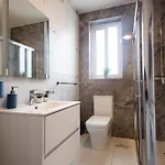 Spacious Modern 3-bedroom In Sliema, 2-min Walk To Seafront & Ferry * Gzira