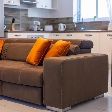 公寓 Spacious Modern 3-bedroom In Sliema, 2-min Walk To Seafront & Ferry *